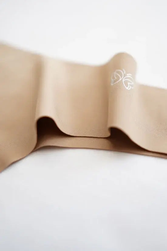 Bezszwowe stringi INVISIBLE nude 3-pak