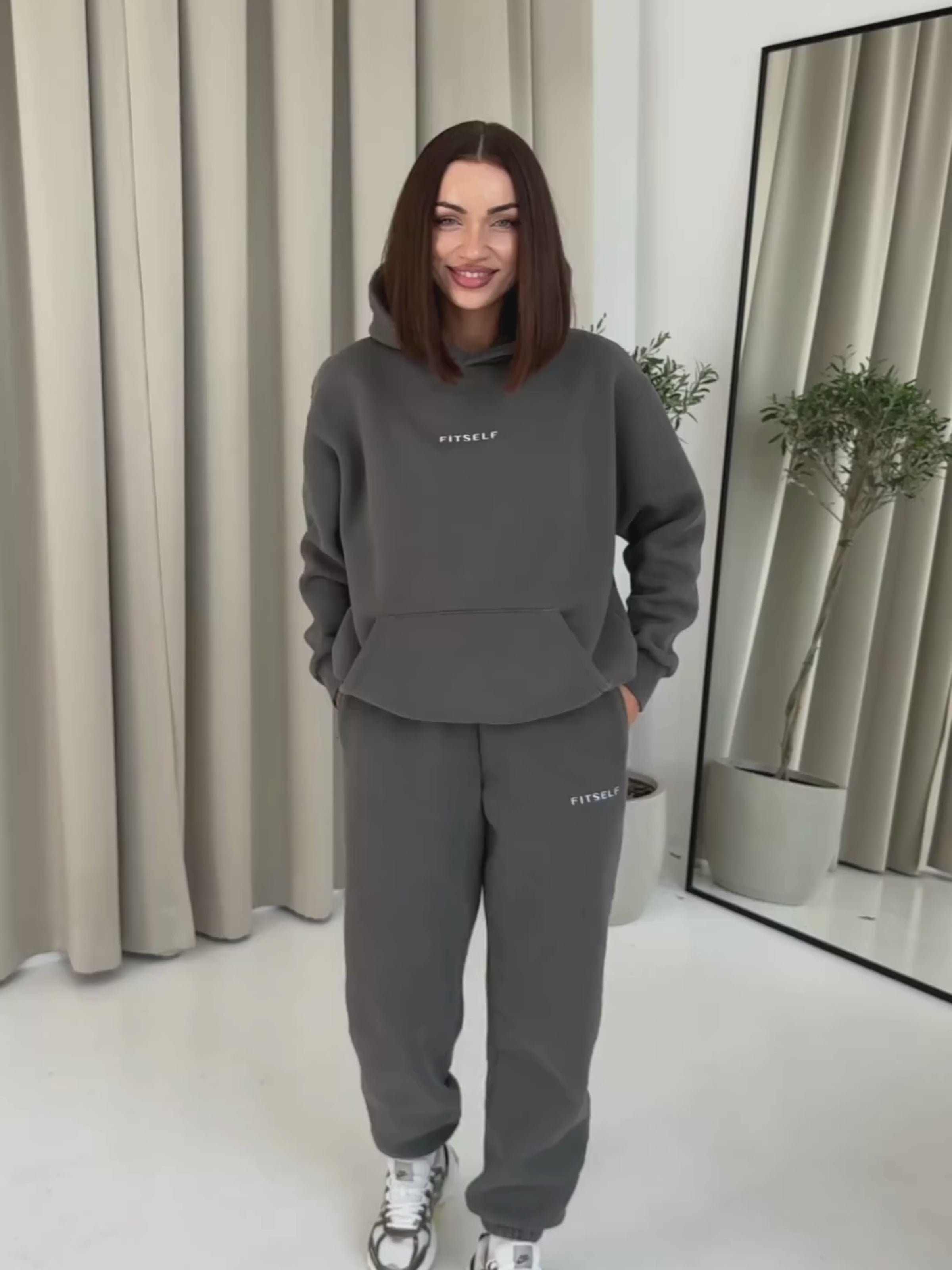 Spodnie-dresowe-EVERYDAY-szare-VIDEO