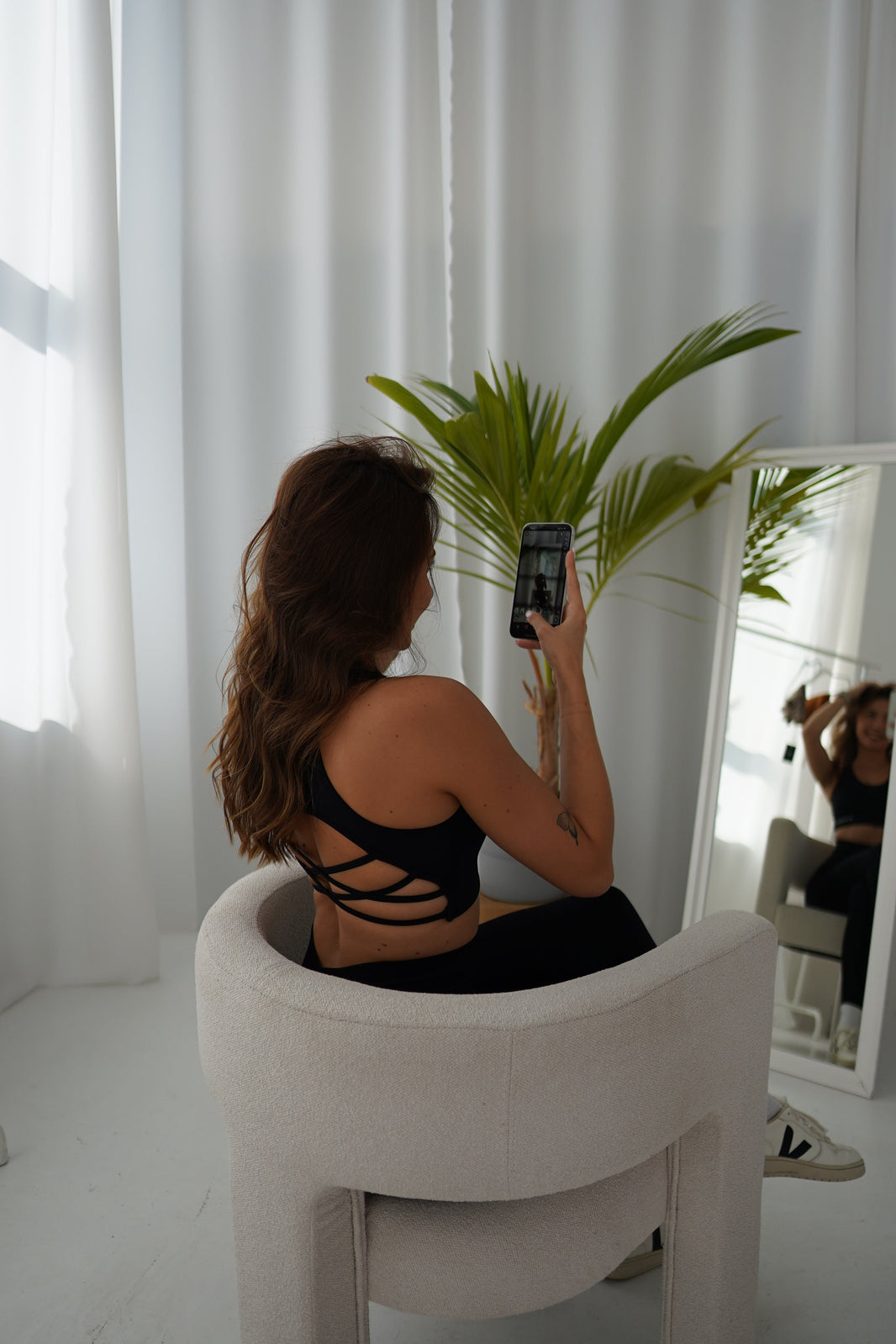 Samoakceptacja - jak zadbać o swój dobrostan i odciąć się od negatywnych myśli?