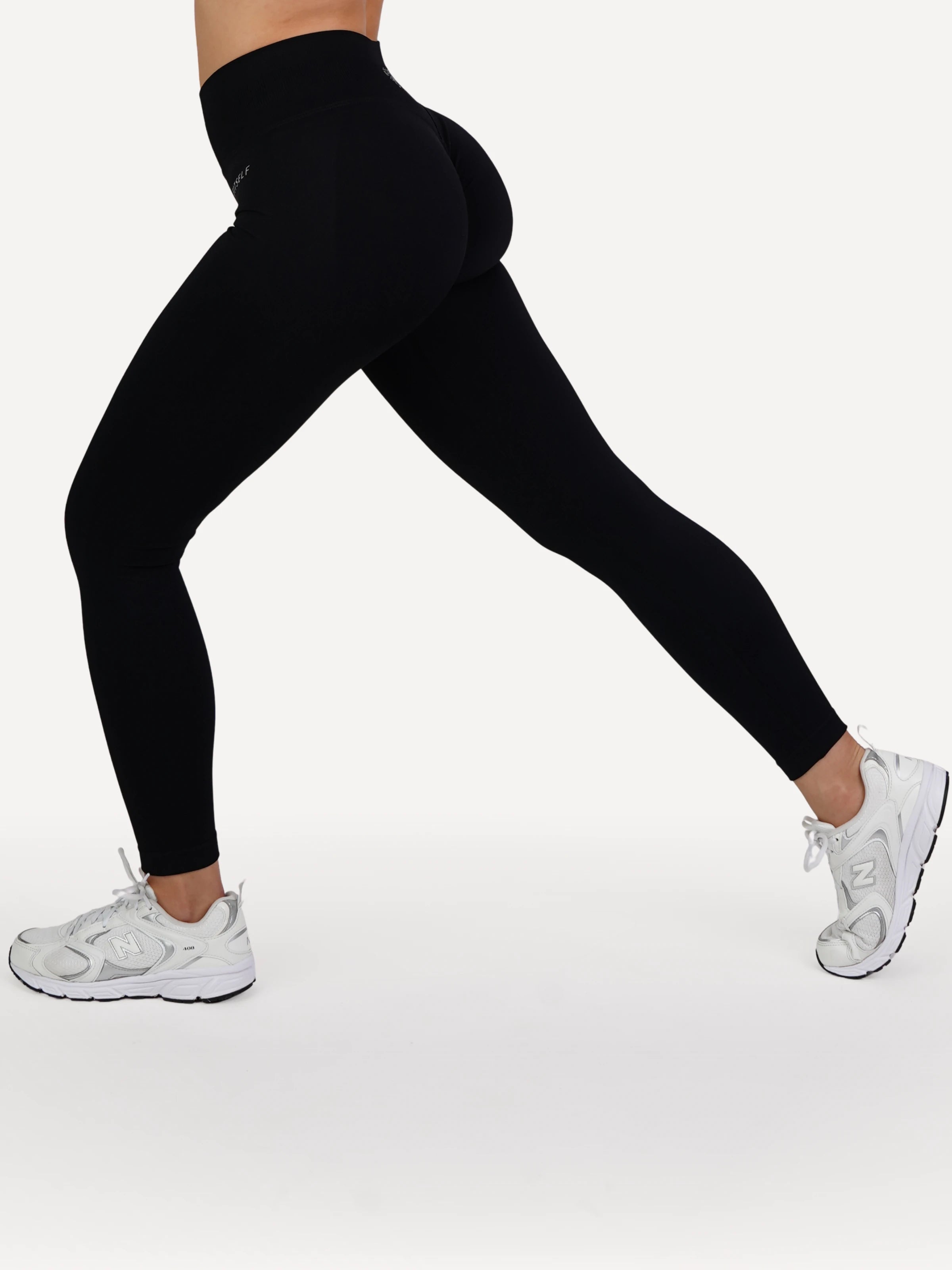 Legginsy bezszwowe FORM czarne