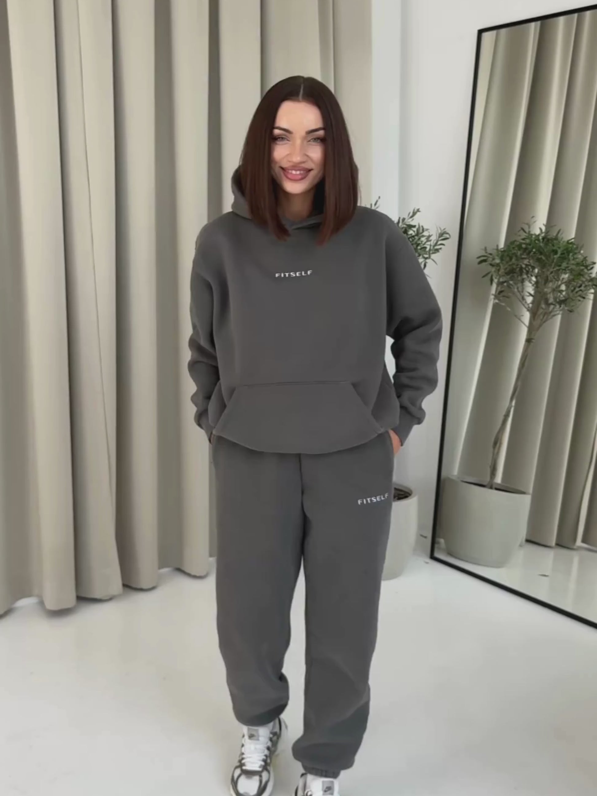 Spodnie-dresowe-EVERYDAY-szare-VIDEO